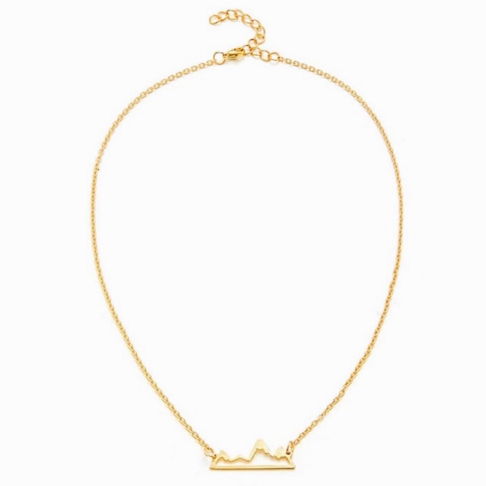 NEW Gold Mountain Dainty Short Charm Necklace